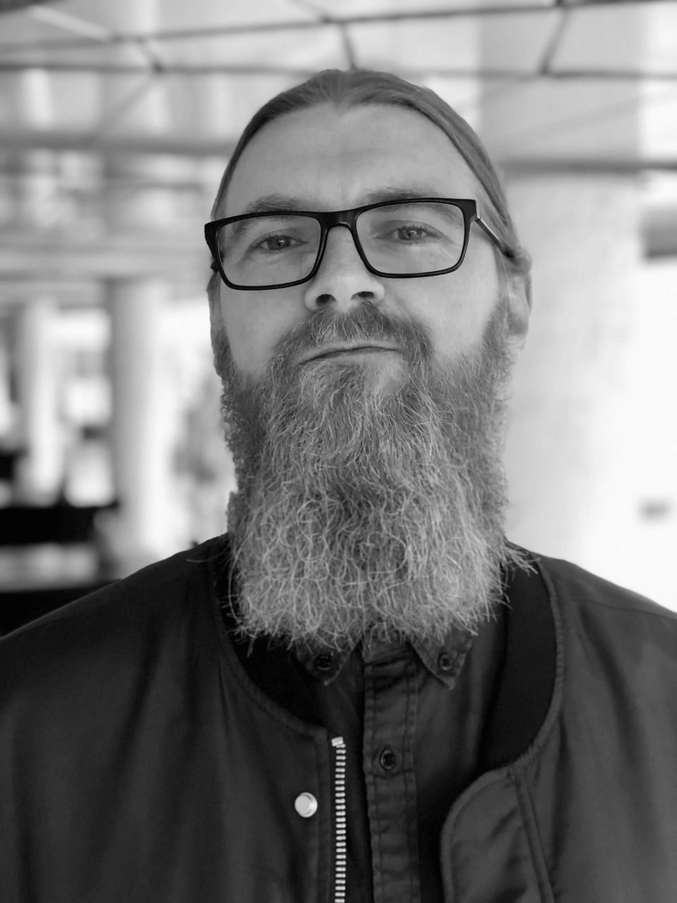 Picture of producer, Torstein Pareilus. Black and white portrait.